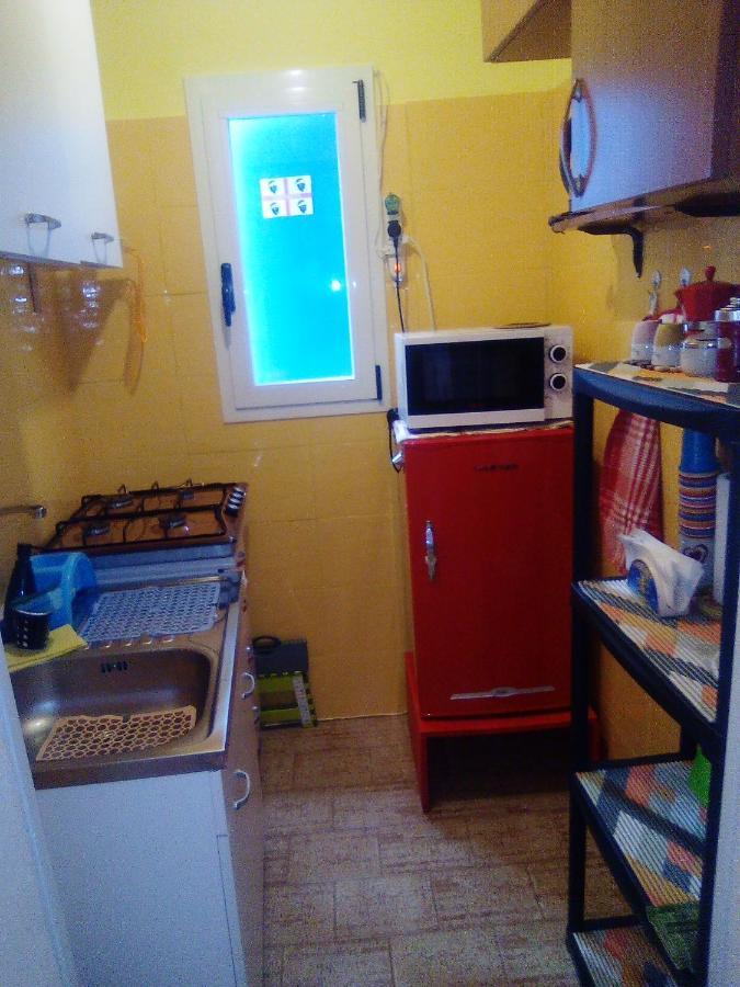 Al Mare, Al Sole, Si', Ma Nella Casa Del Minatore Буджеру Екстериор снимка