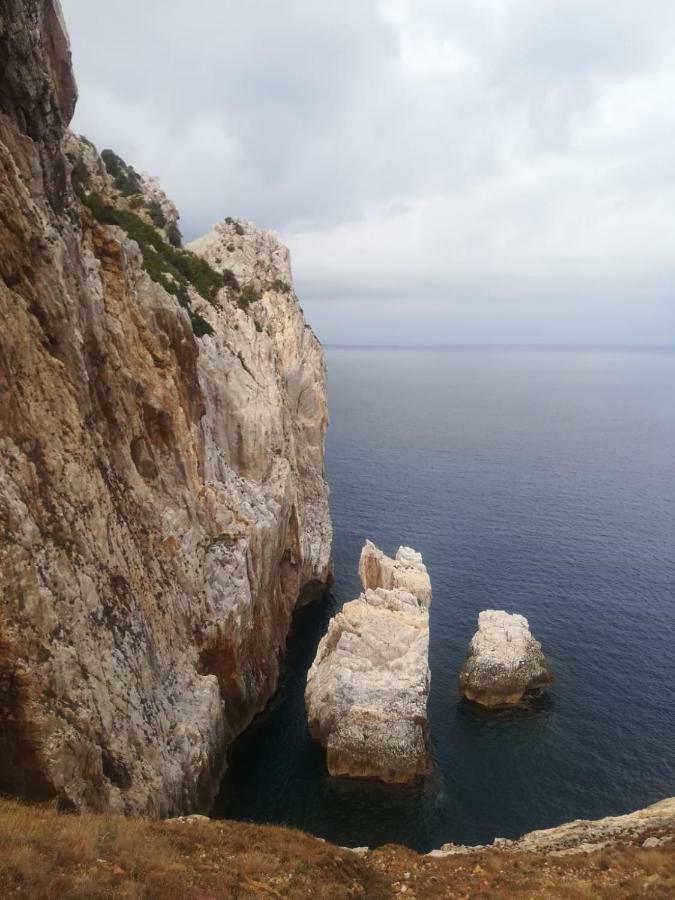 Al Mare, Al Sole, Si', Ma Nella Casa Del Minatore Буджеру Екстериор снимка