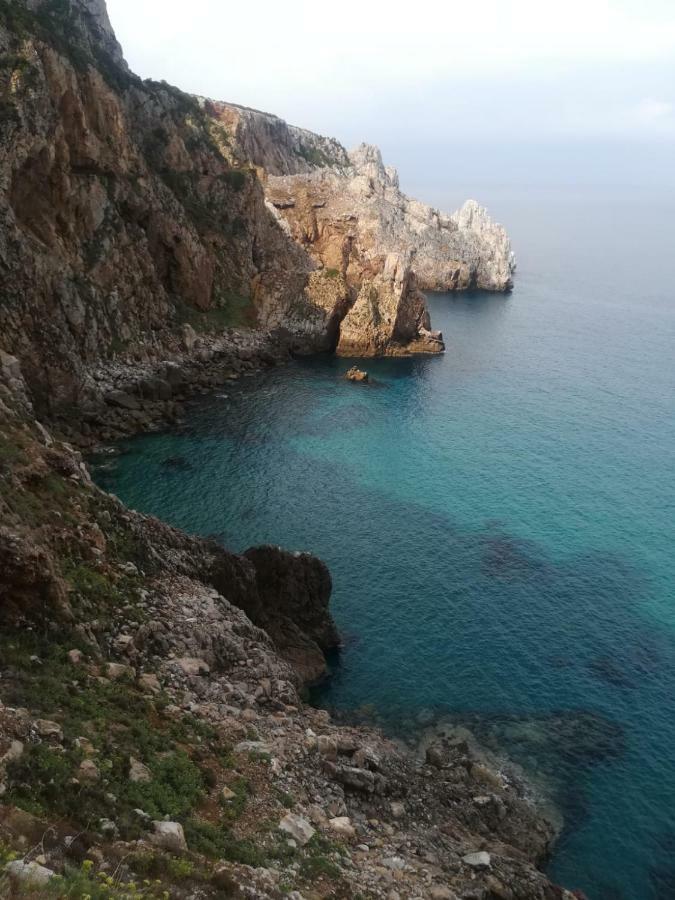 Al Mare, Al Sole, Si', Ma Nella Casa Del Minatore Буджеру Екстериор снимка